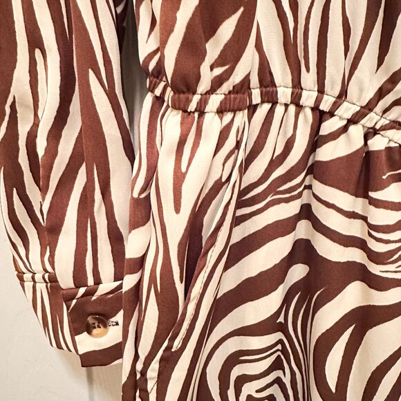 Brown Print Jumpsuit – Size 0XL - Picture 3 of 6